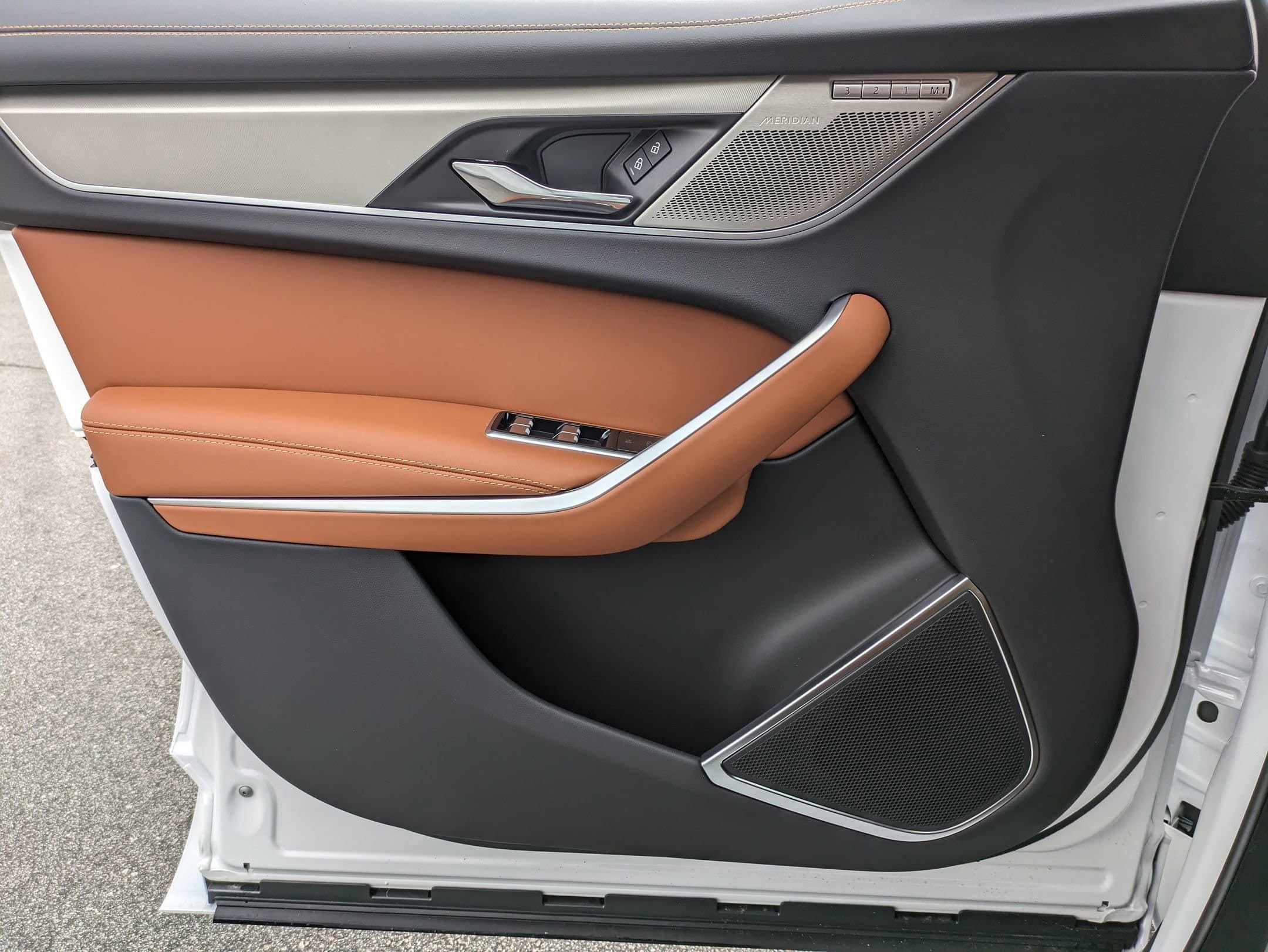 2026 Jaguar F-Pace R-Dynamic S - Photo 19