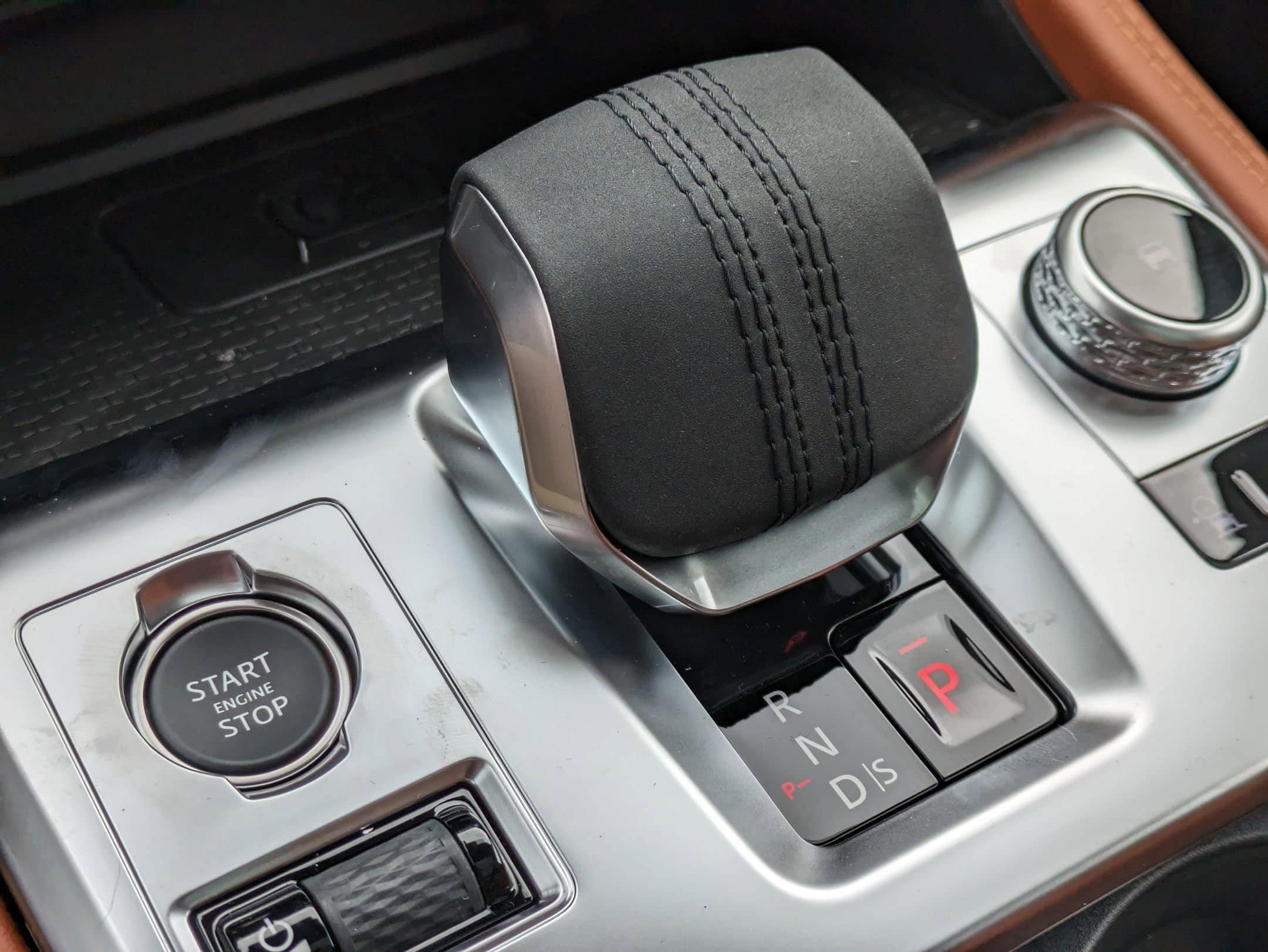 2026 Jaguar F-Pace R-Dynamic S - Photo 15