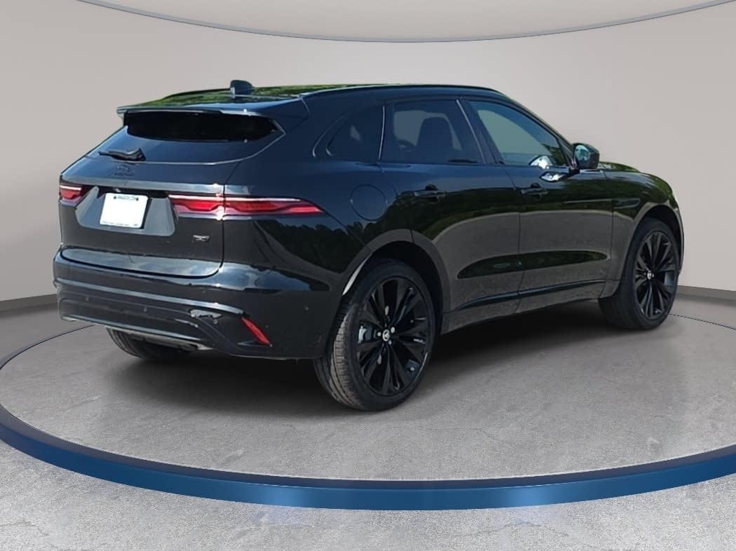 2026 Jaguar F-Pace R-Dynamic S - Photo 5