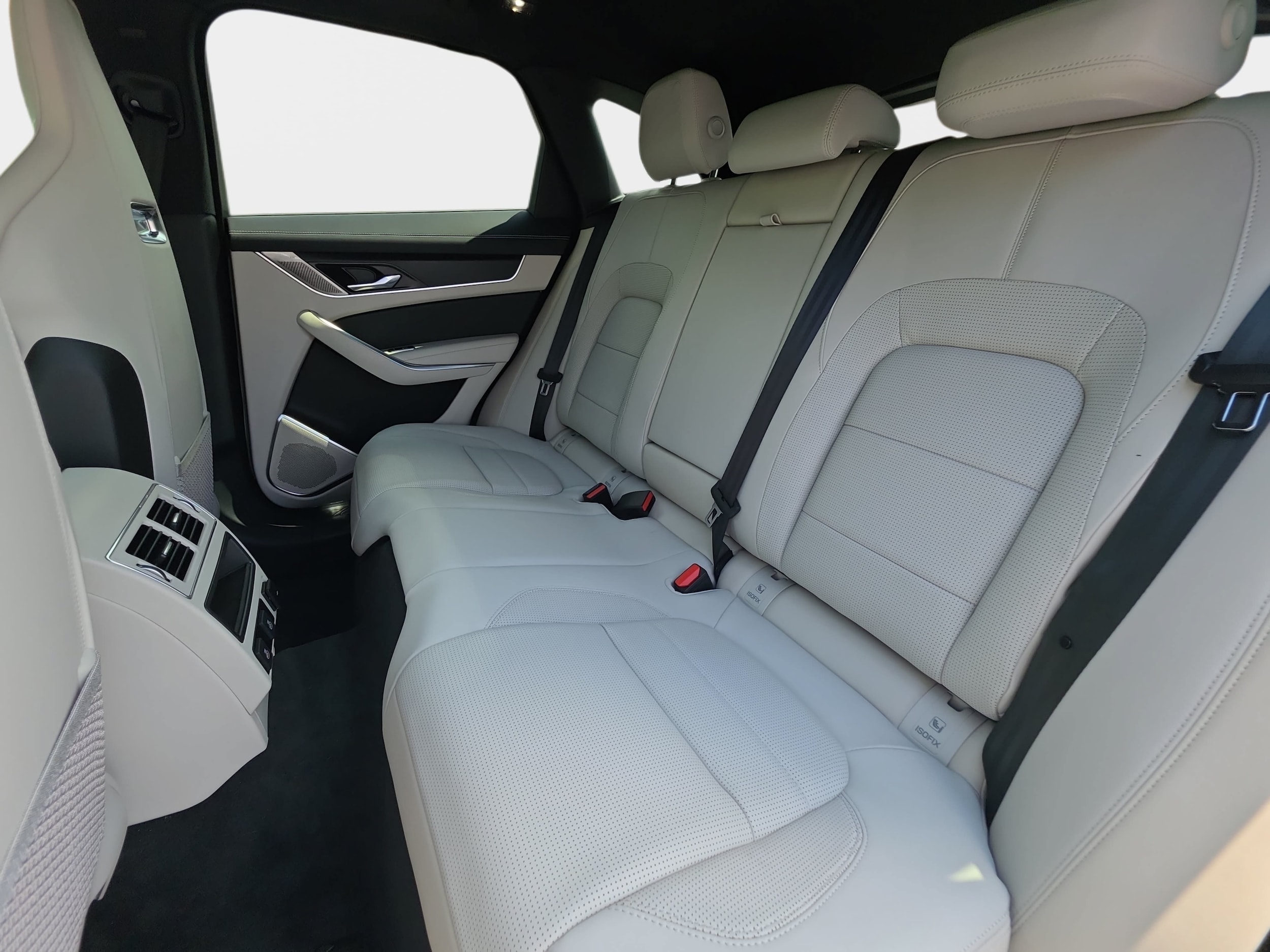 2026 Jaguar F-Pace R-Dynamic S - Photo 14