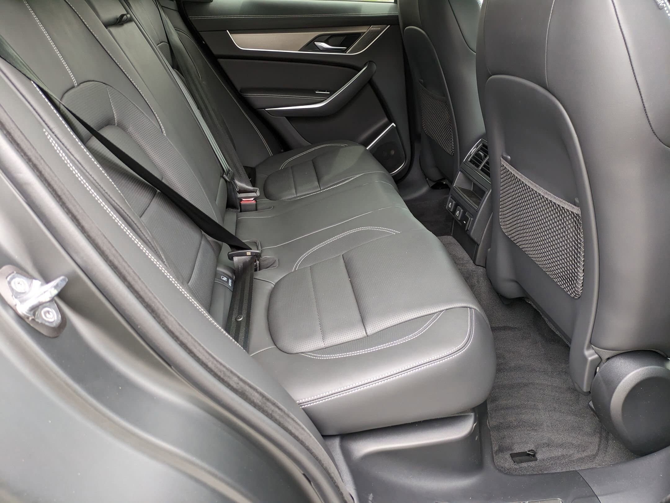 2026 Jaguar F-Pace R-Dynamic S - Photo 28