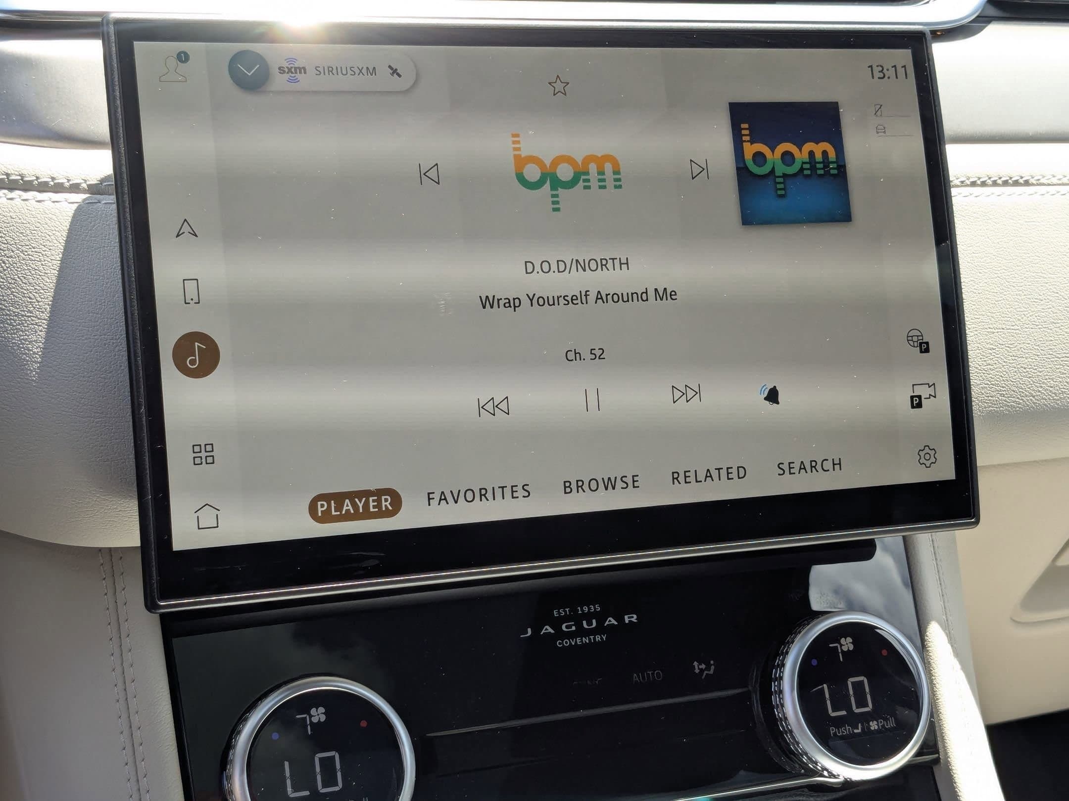 2026 Jaguar F-Pace R-Dynamic S - Photo 13