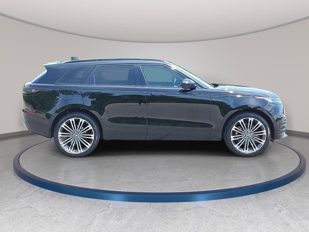 Used 2025 Land Rover Range Rover Velar Dynamic SE SUV