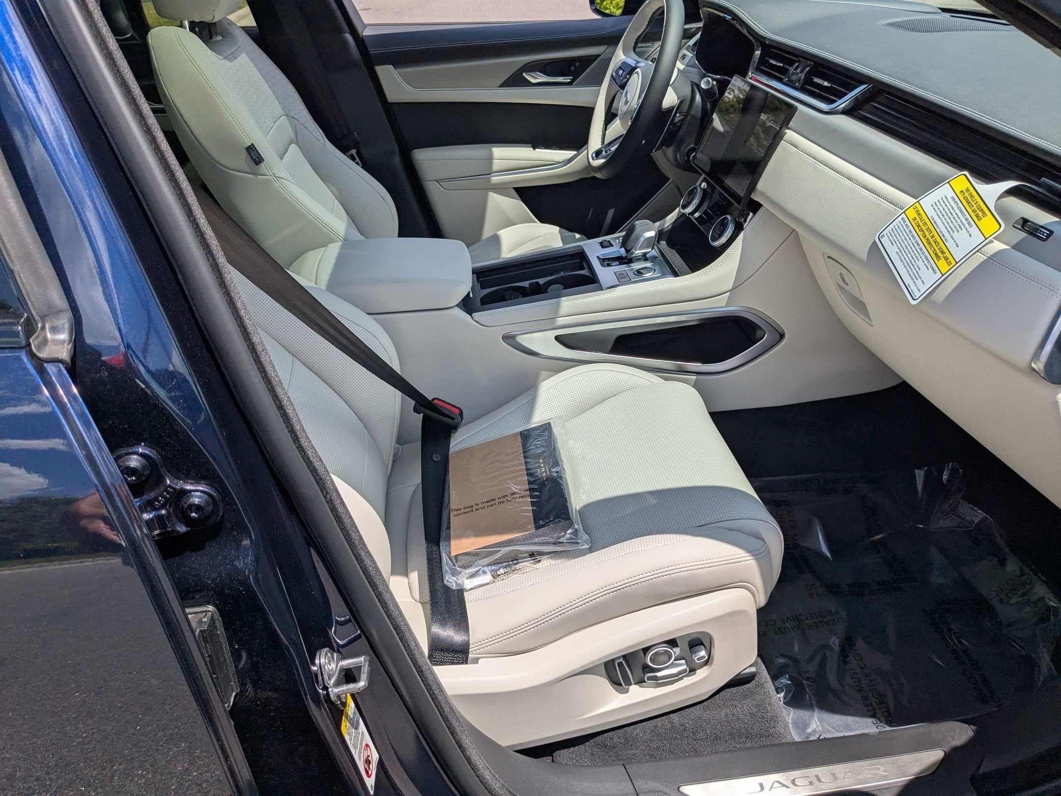 2026 Jaguar F-Pace R-Dynamic S - Photo 30