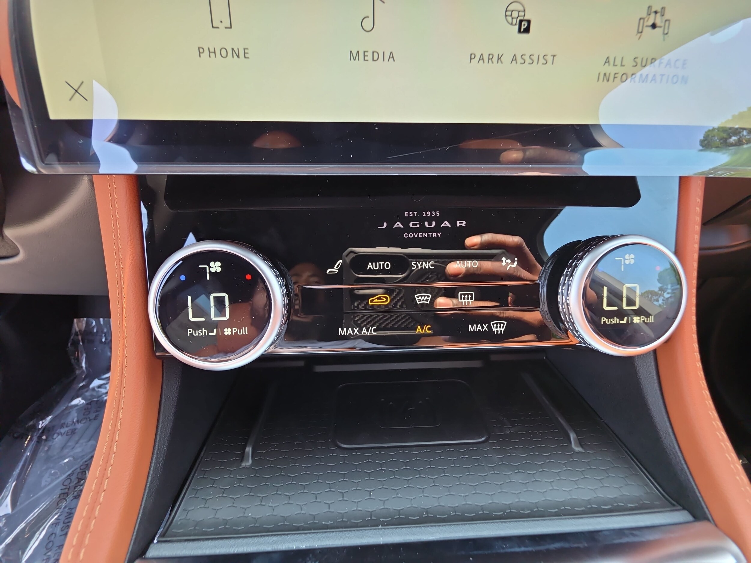 2026 Jaguar F-Pace R-Dynamic S - Photo 21