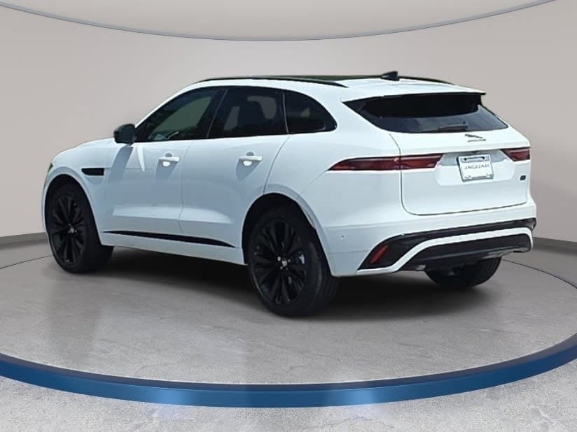 2026 Jaguar F-Pace R-Dynamic S - Photo 7