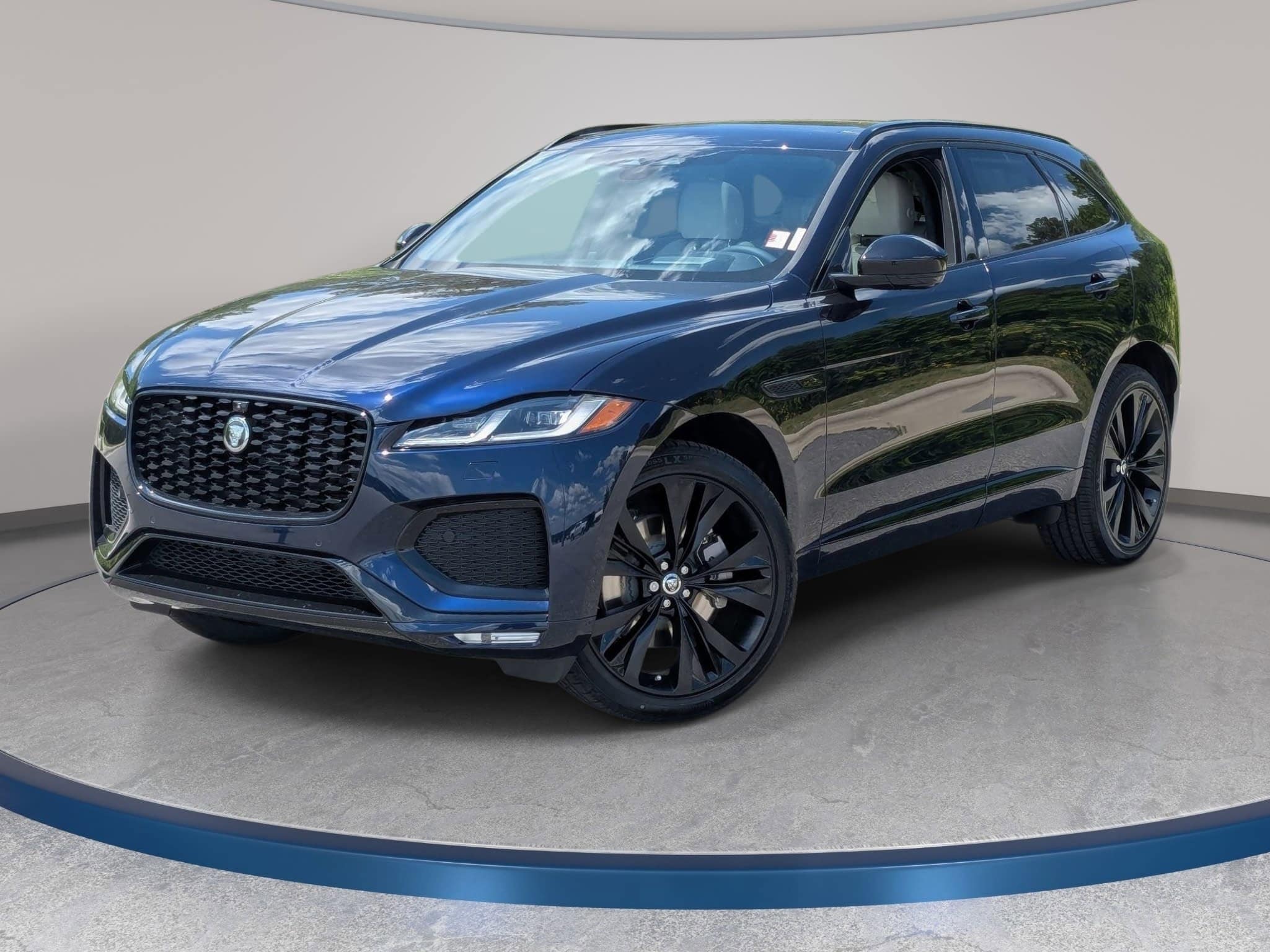 2026 Jaguar F-Pace R-Dynamic S - Photo 2