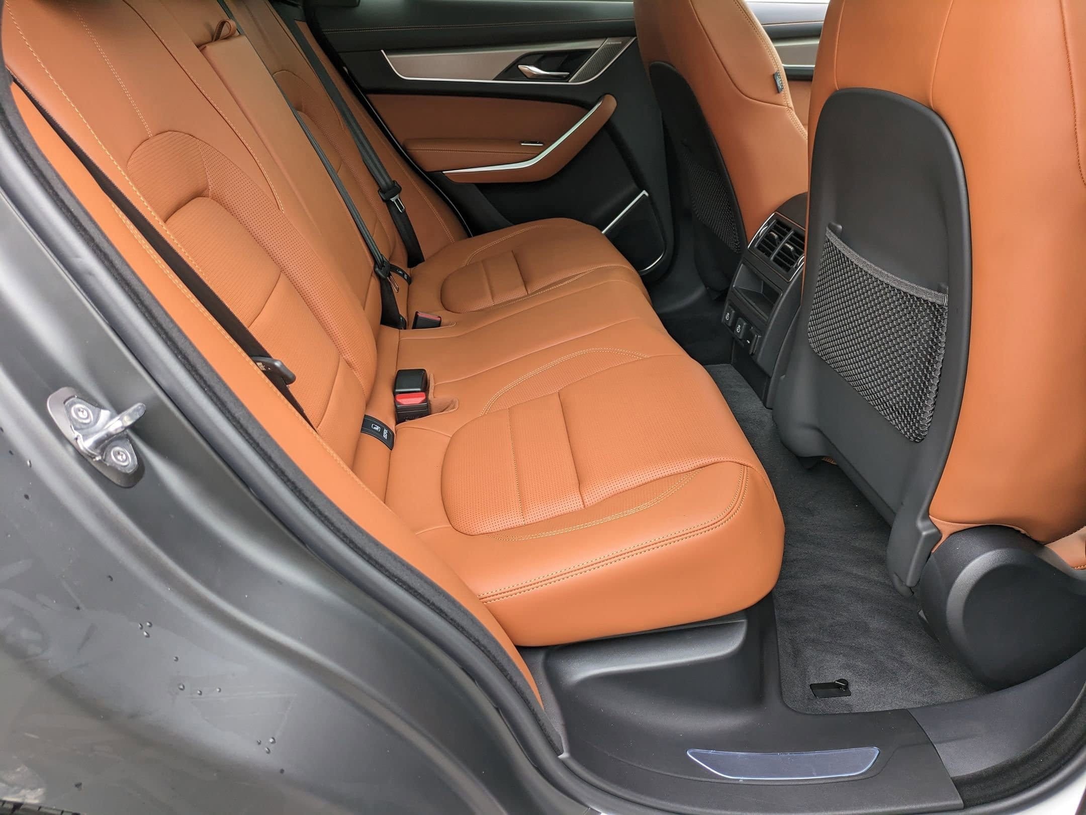 2026 Jaguar F-Pace R-Dynamic S - Photo 28