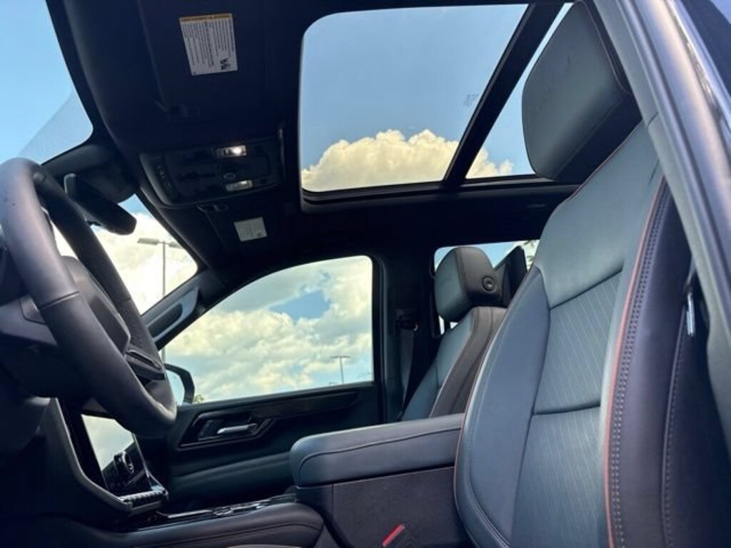 Used 2025 GMC Yukon AT4 SUV