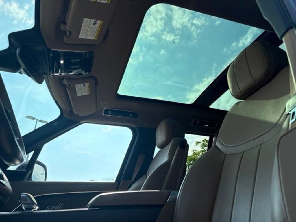 Certified 2025 Land Rover Range Rover SE SUV