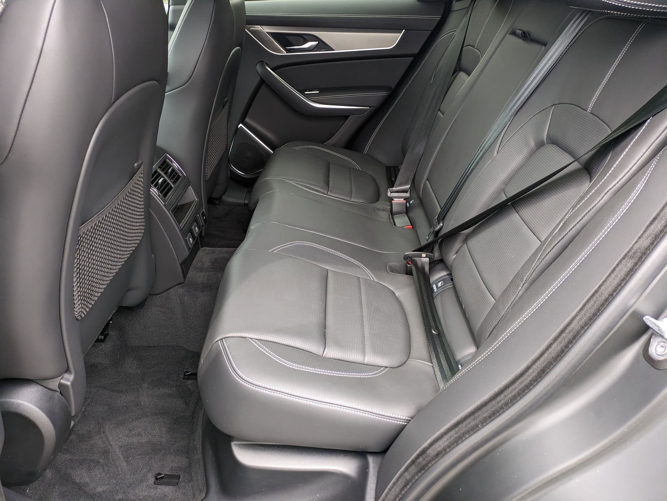 2026 Jaguar F-Pace R-Dynamic S - Photo 25