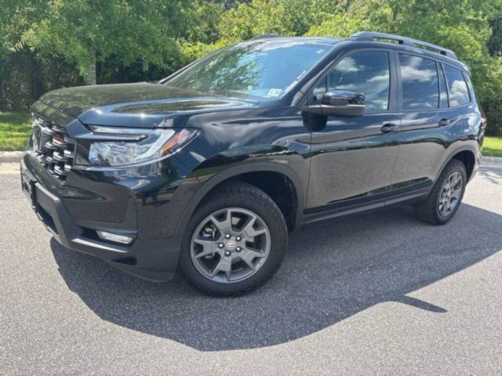 Used 2024 Honda Passport TrailSport SUV