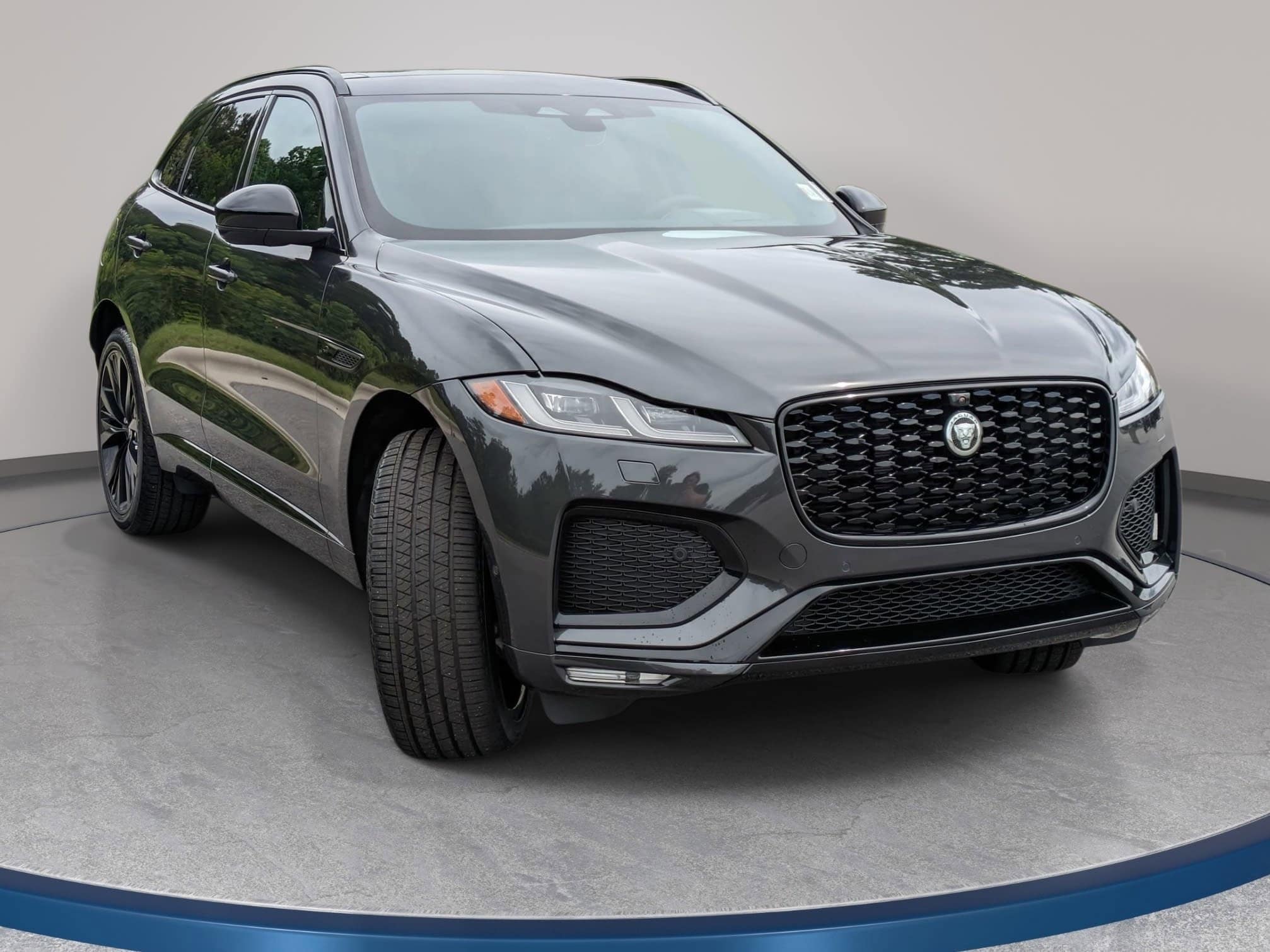 2026 Jaguar F-Pace R-Dynamic S - Photo 4