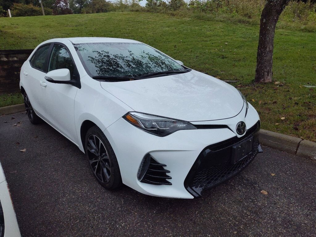 Used 2018 Toyota Corolla SE Sedan
