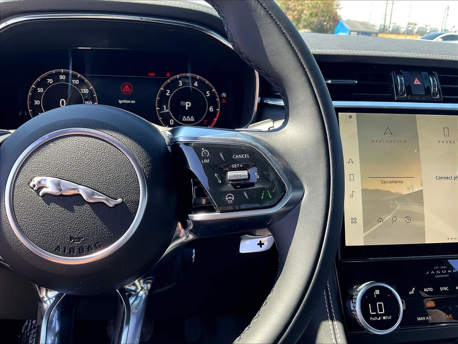 2026 Jaguar F-Pace R-Dynamic S - Photo 15