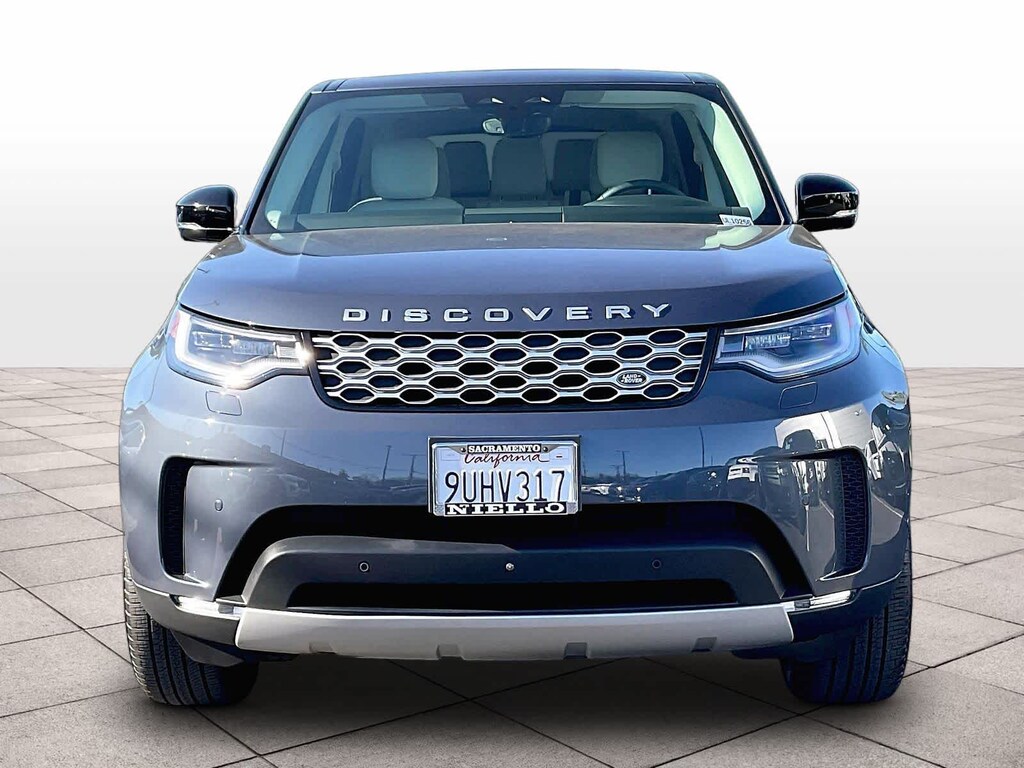 Used 2025 Land Rover Discovery P300