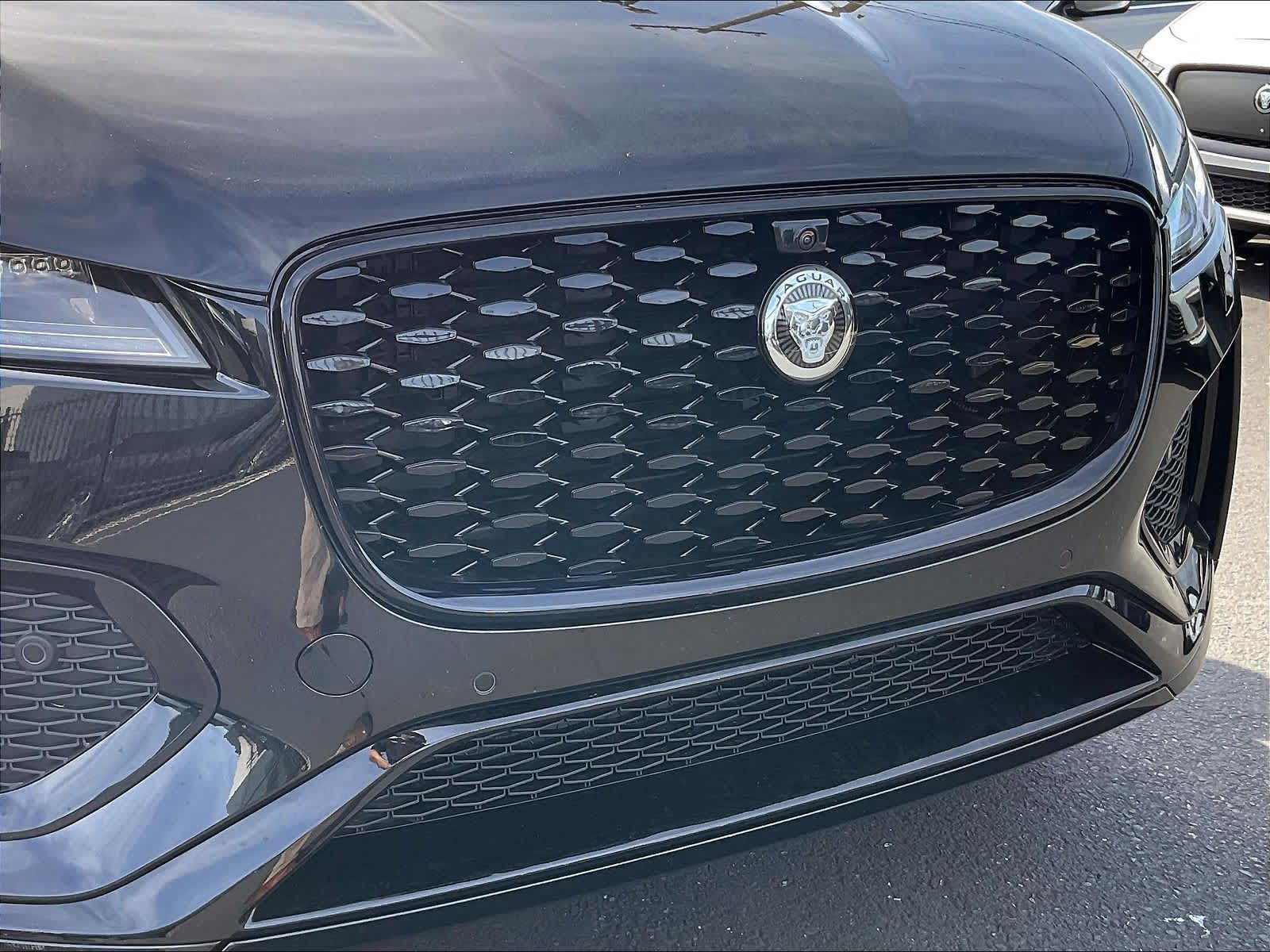 2026 Jaguar F-Pace R-Dynamic S - Photo 34