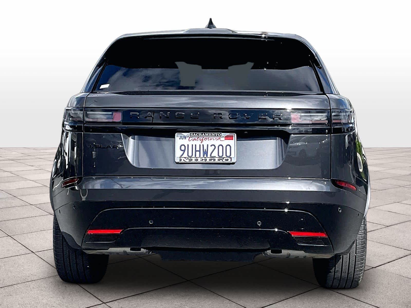 2026 Land Rover Range Rover Velar Dynamic SE photo 4