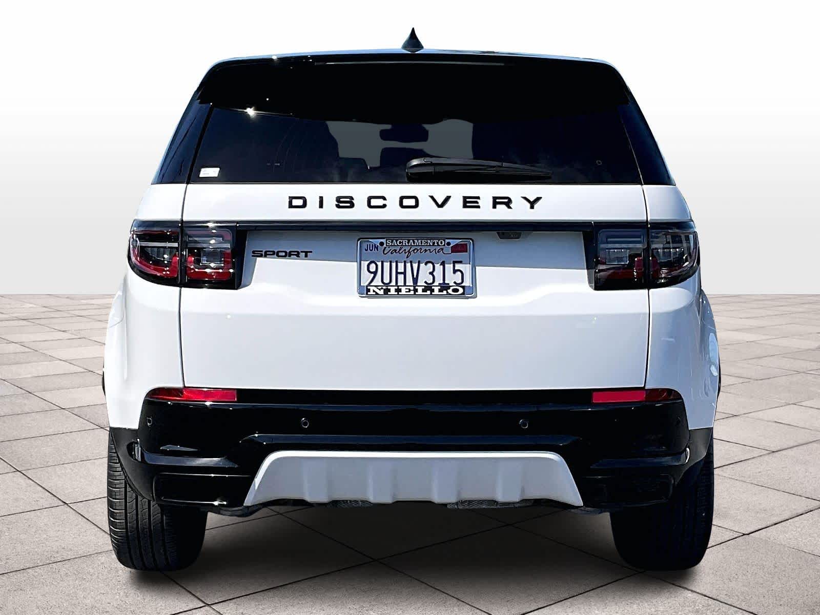 2025 Land Rover Discovery Sport Dynamic SE photo 4