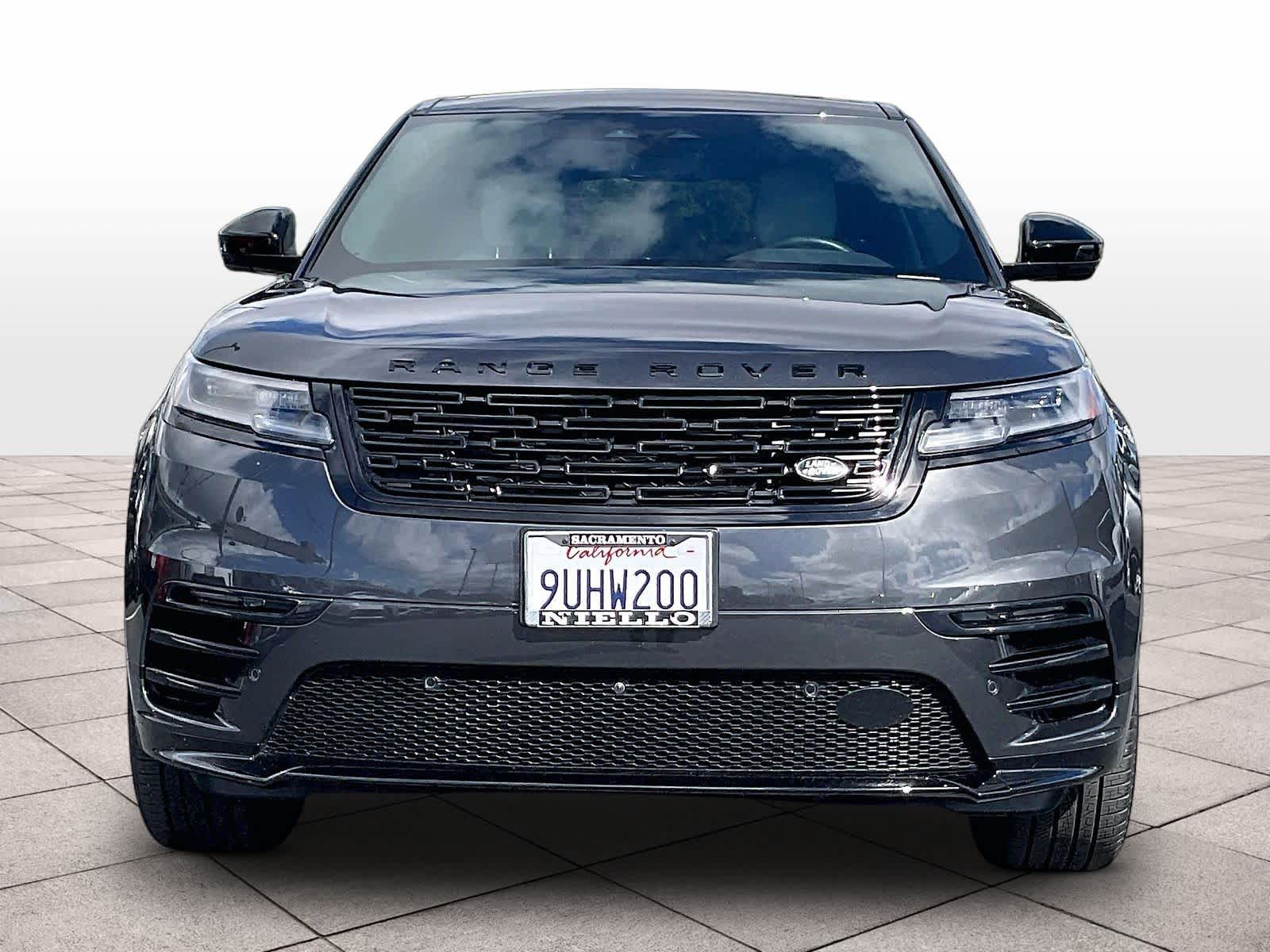 2026 Land Rover Range Rover Velar Dynamic SE photo 2