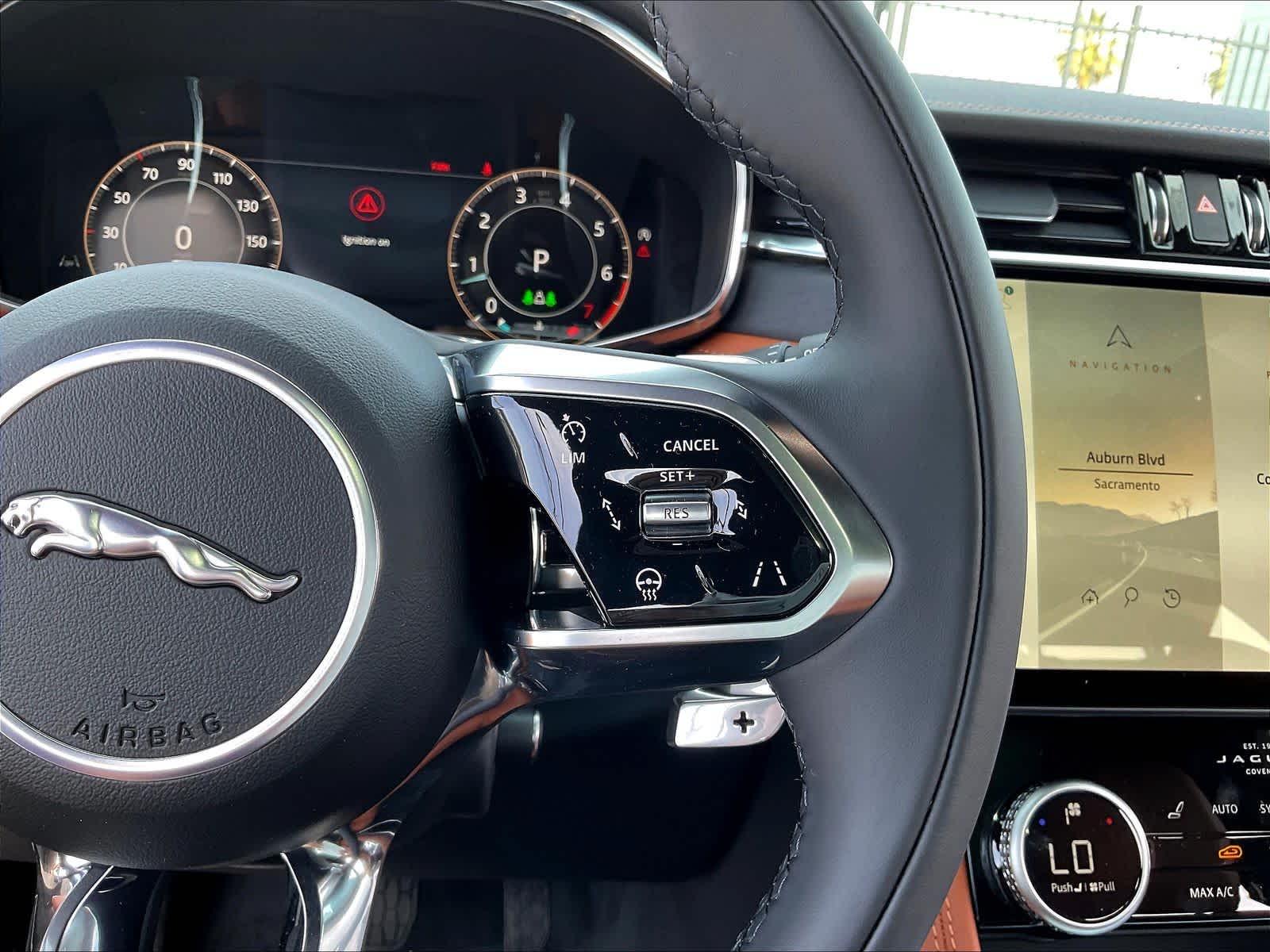 2026 Jaguar F-Pace R-Dynamic S - Photo 18