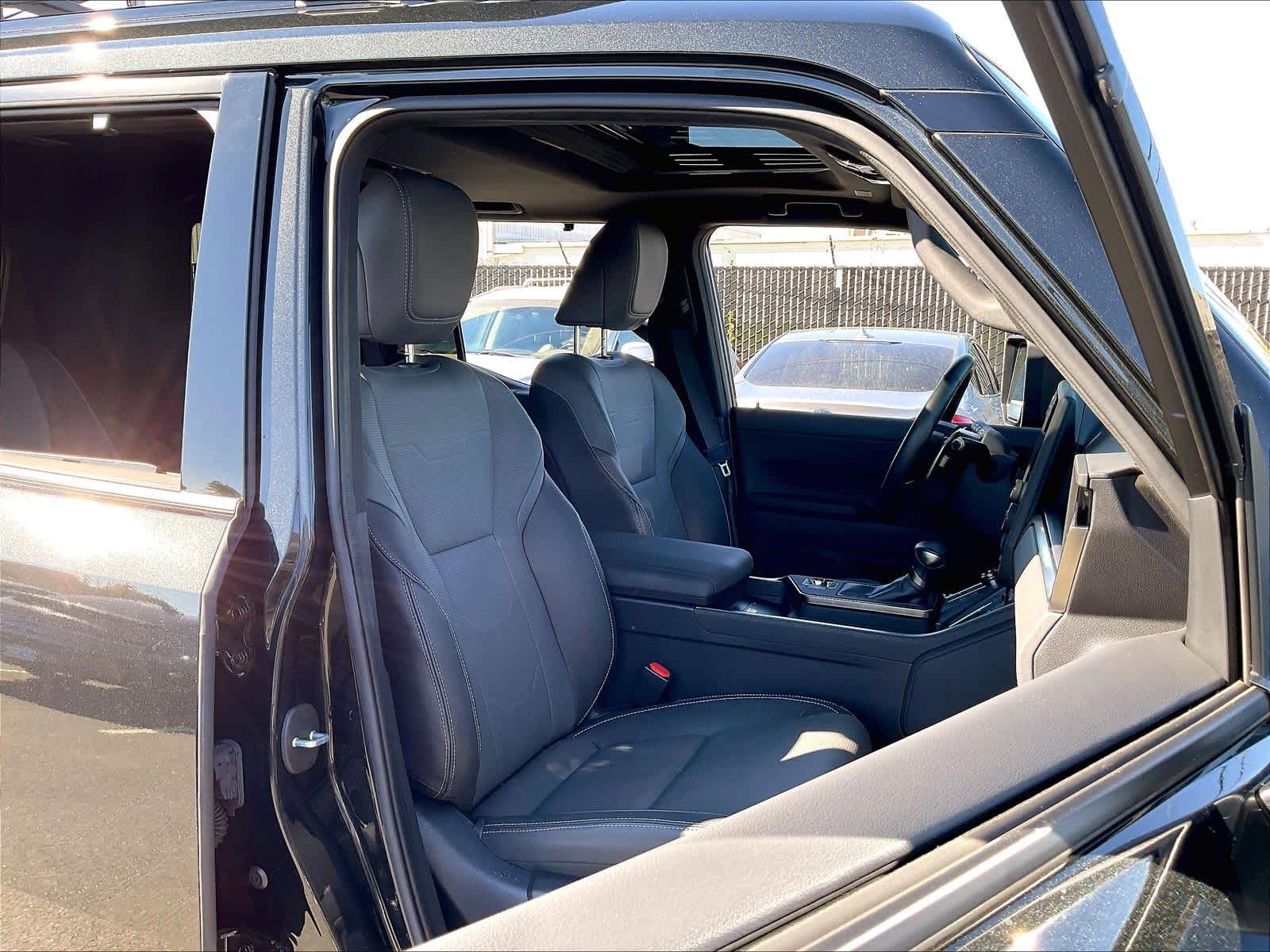 2024 LEXUS GX 550 Luxury photo 3