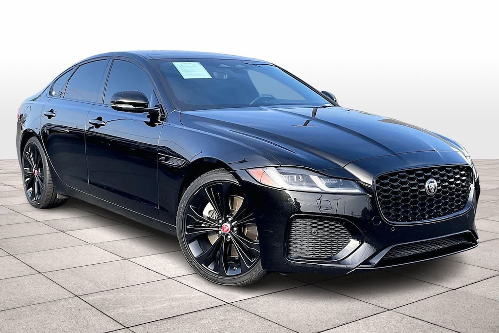 Used 2022 Jaguar XF SE Sedan RWD