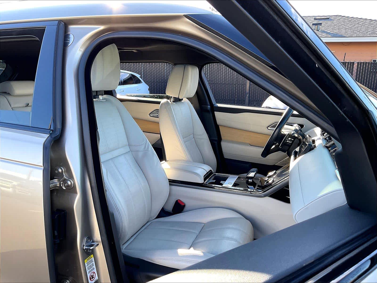 2022 Land Rover Range Rover Velar R-Dynamic HSE photo 3