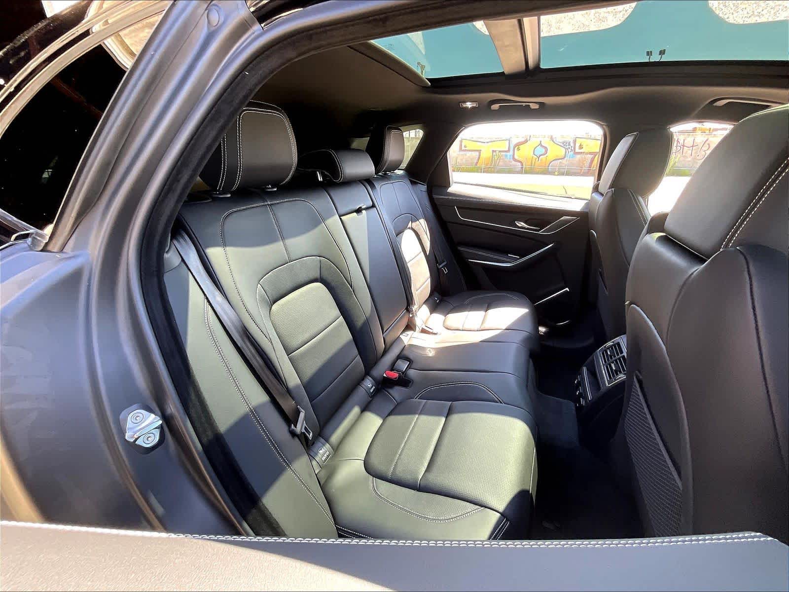 2026 Jaguar F-Pace R-Dynamic S - Photo 23