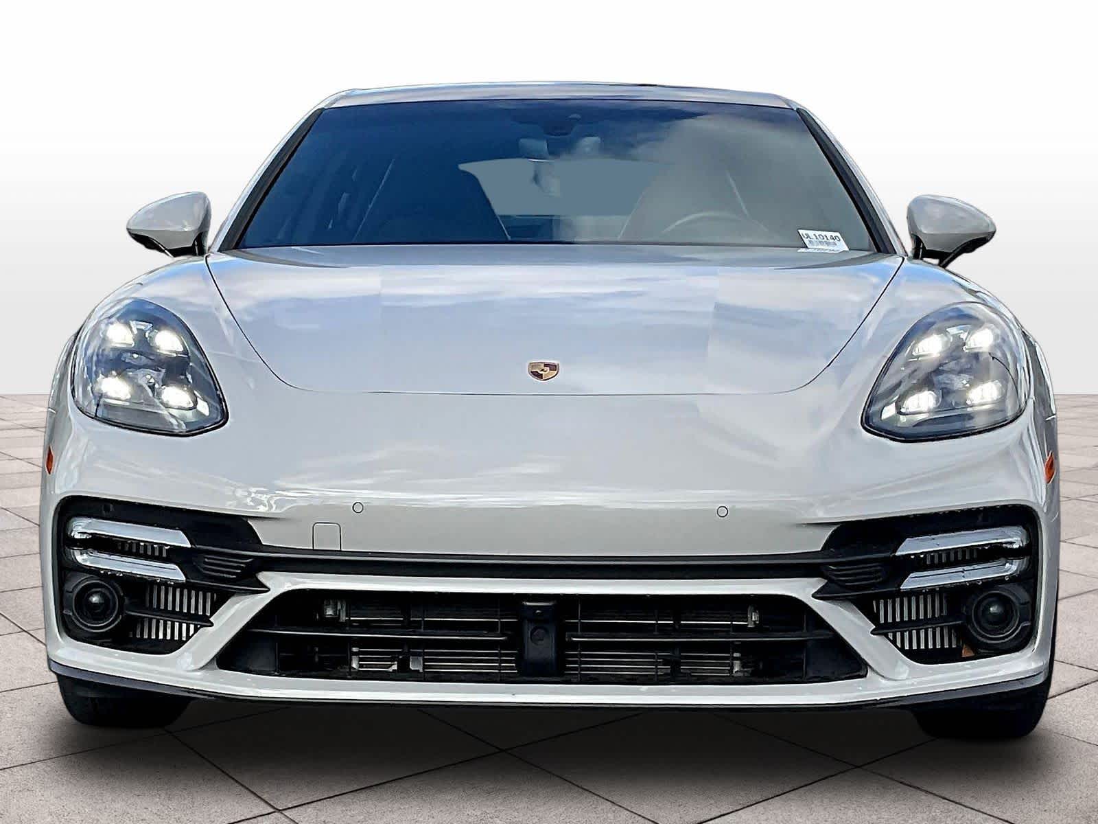 2022 Porsche Panamera Turbo S photo 2
