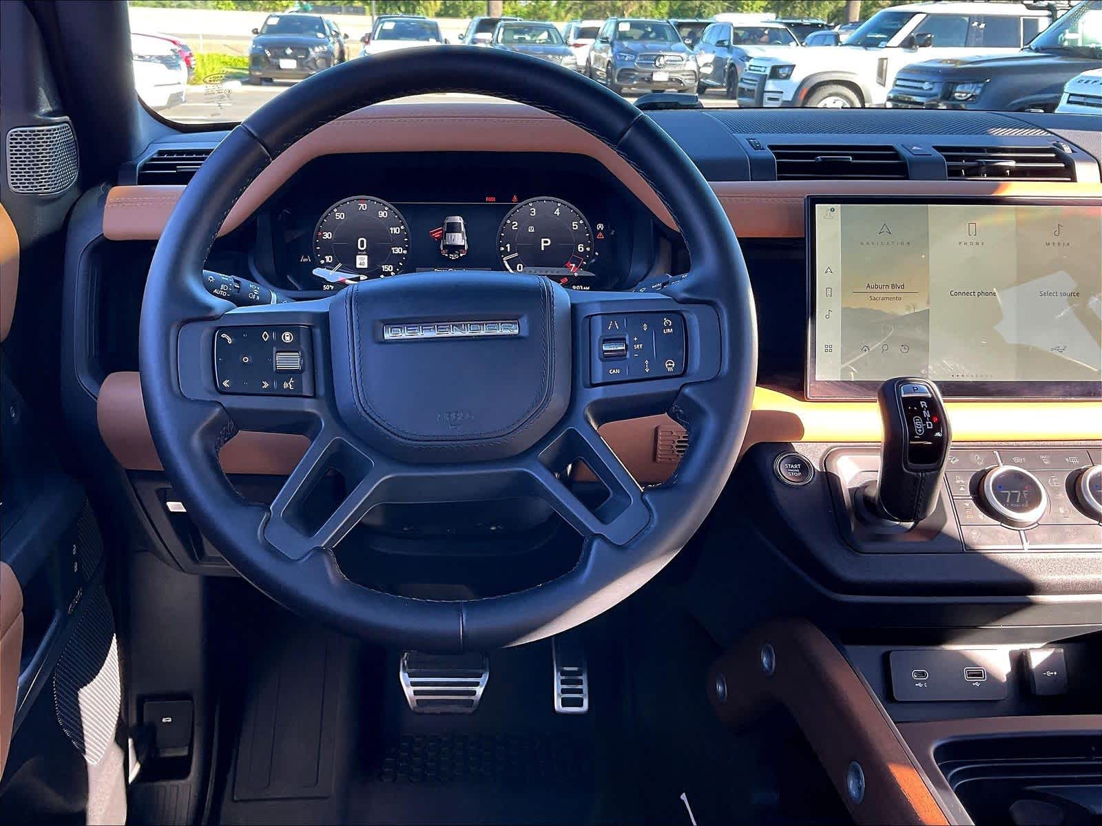 2024 Land Rover Defender X photo 5