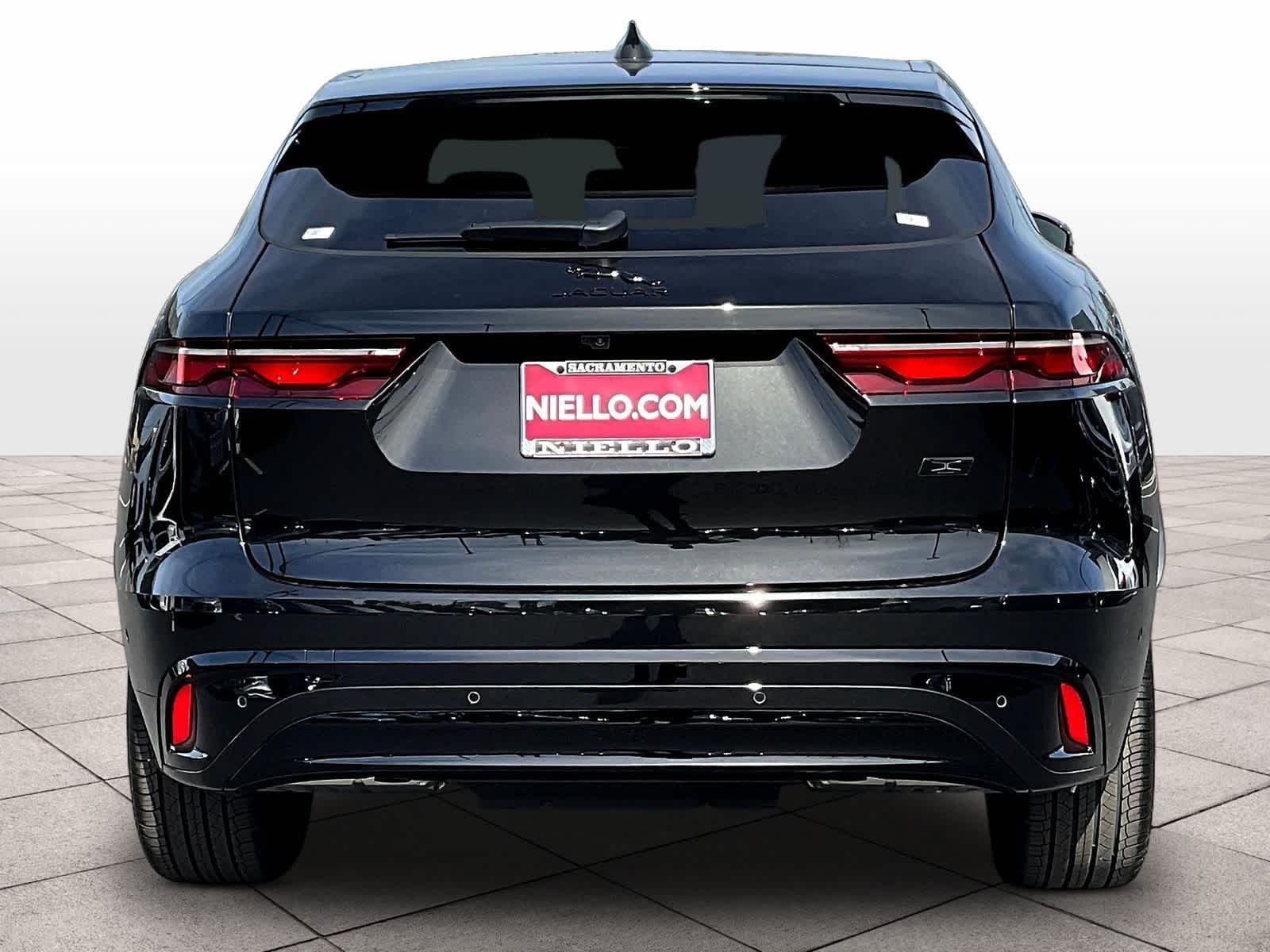 2026 Jaguar F-Pace R-Dynamic S - Photo 6