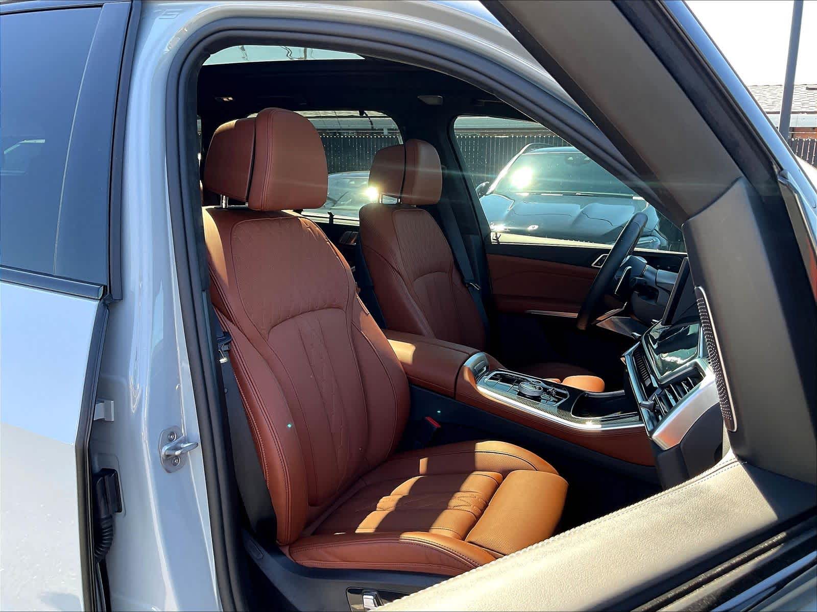 2026 BMW X5 M60i M60i photo 3