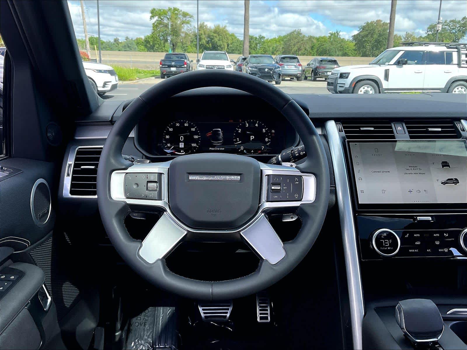 2025 Land Rover Discovery Dynamic SE photo 5