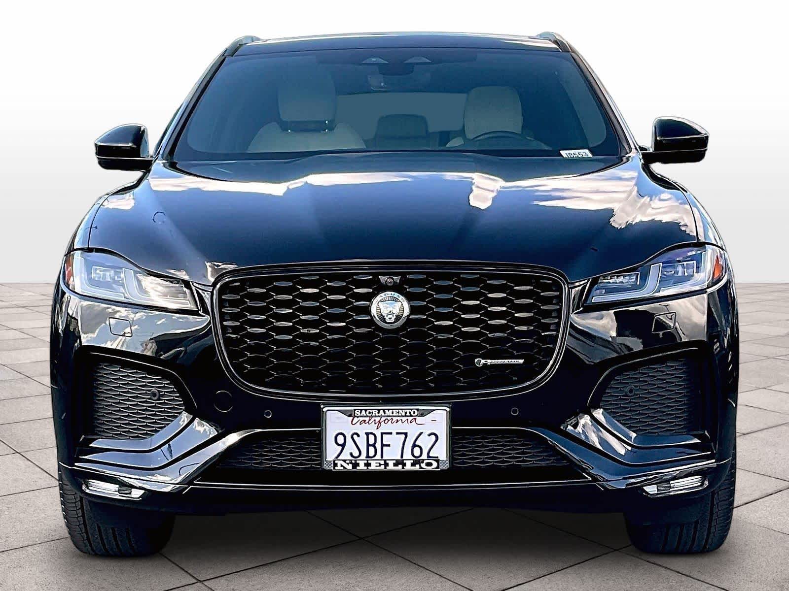 2025 Jaguar F-PACE R-Dynamic S photo 2