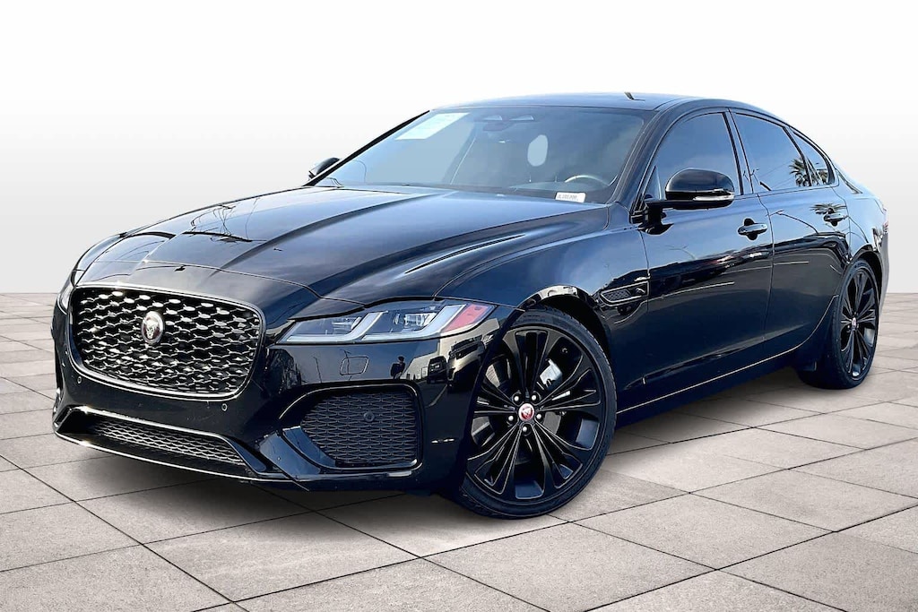 Used 2022 Jaguar XF SE Sedan RWD