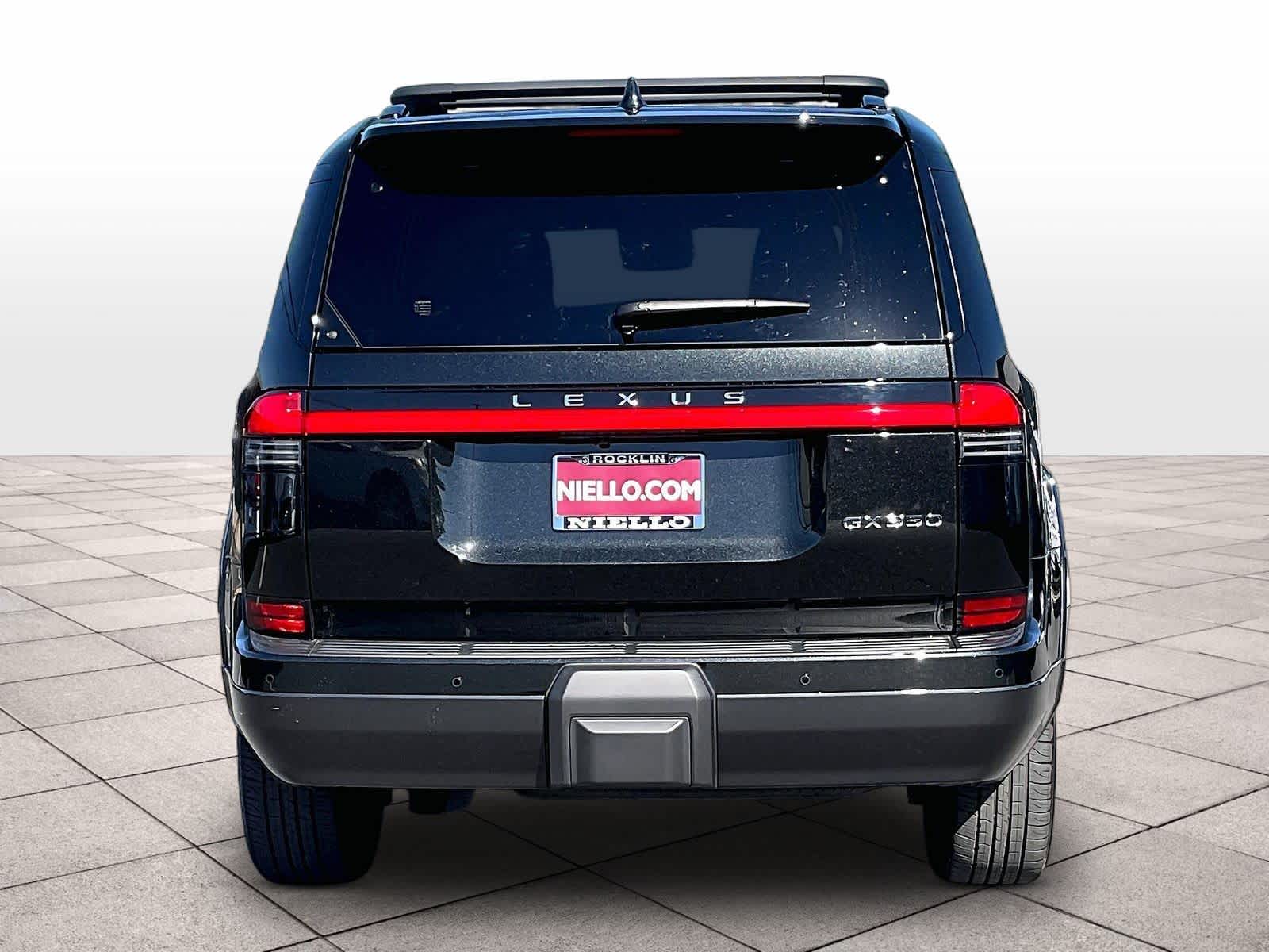 2024 LEXUS GX 550 Luxury photo 4