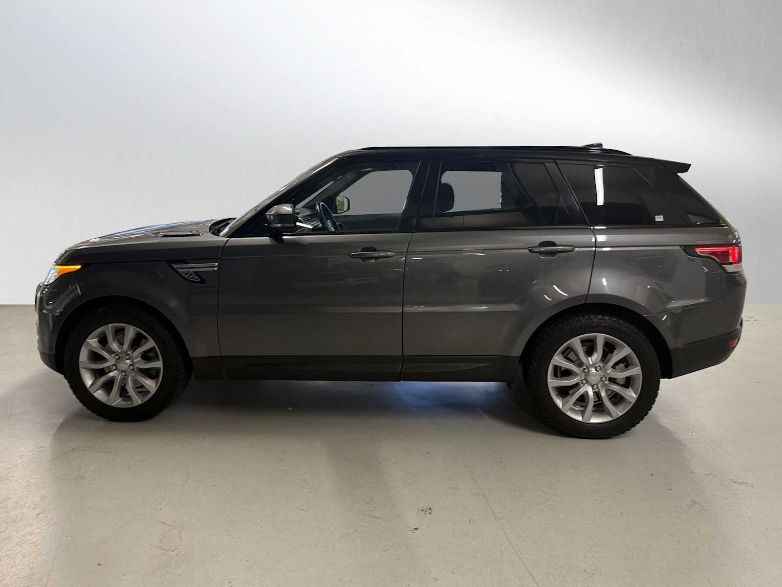 Used 2017 Land Rover Range Rover Sport HSE with VIN SALWR2FK8HA176801 for sale in San Francisco, CA