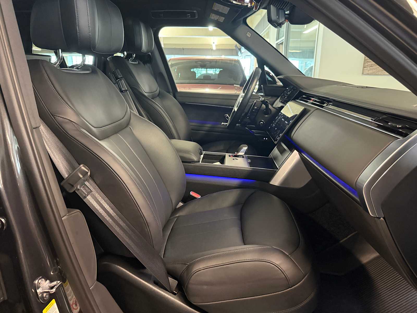 Image 9 of 2025 Land Rover Range P530 Autobiography SUV