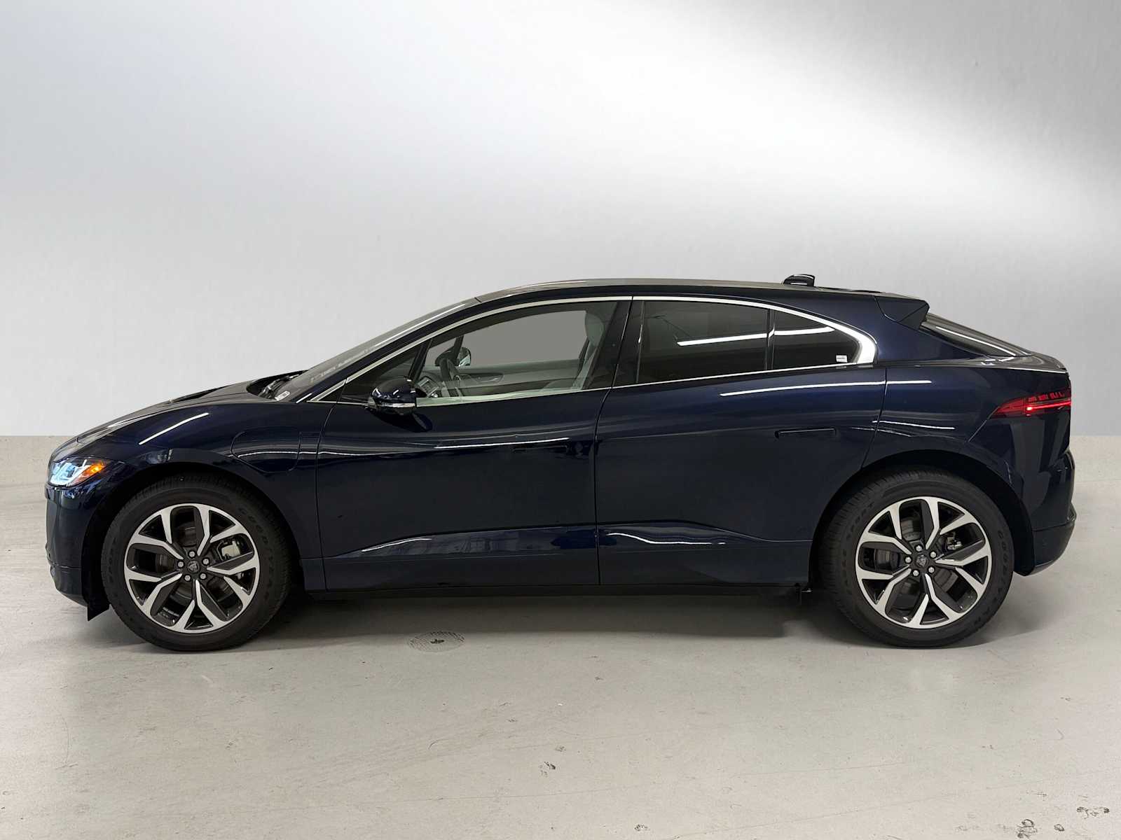 Used 2024 Jaguar I-PACE R-Dynamic HSE with VIN SADHM2S14R1633461 for sale in San Francisco, CA