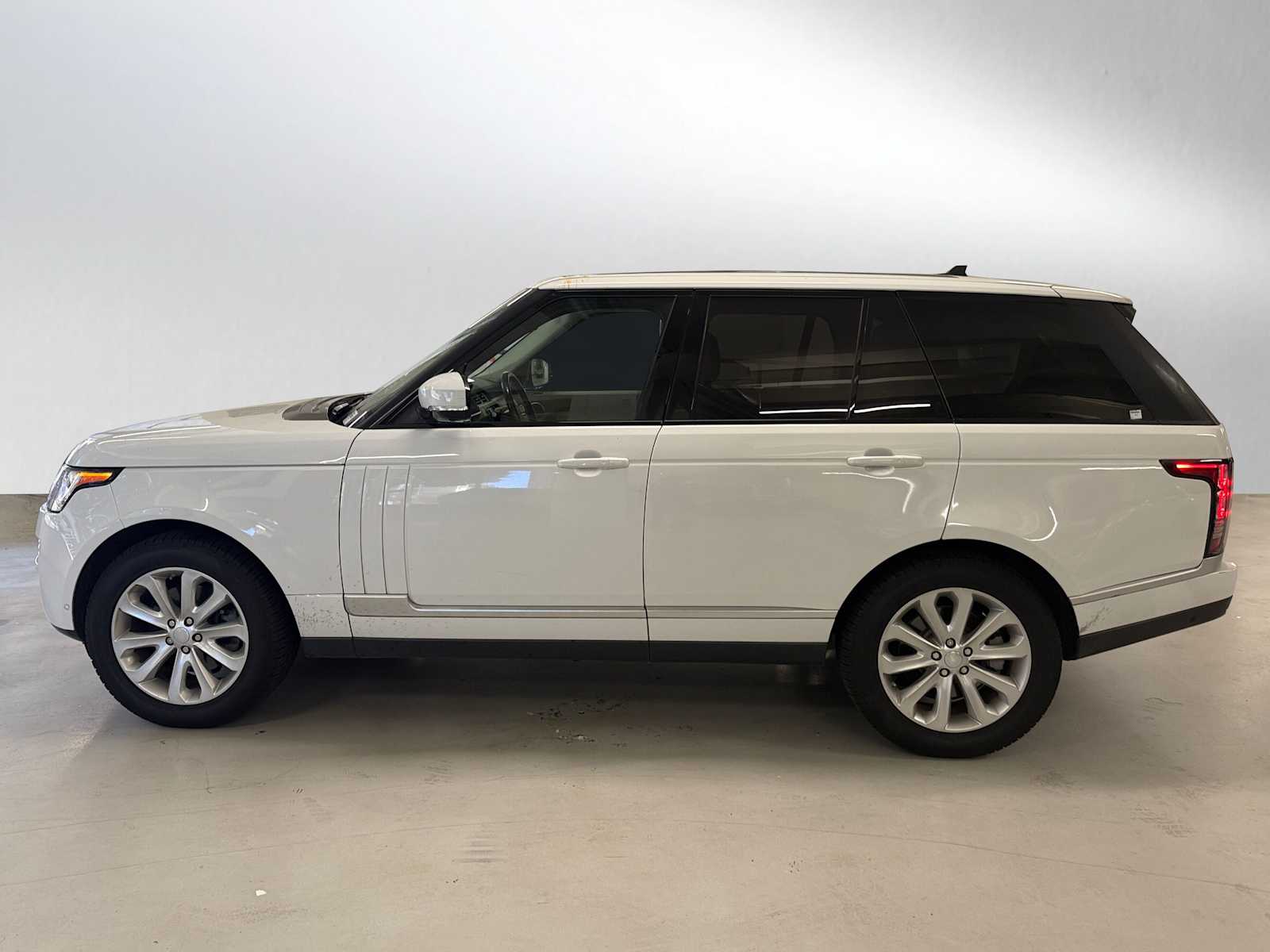 Used 2015 Land Rover Range Rover HSE with VIN SALGS2VF0FA228657 for sale in San Francisco, CA