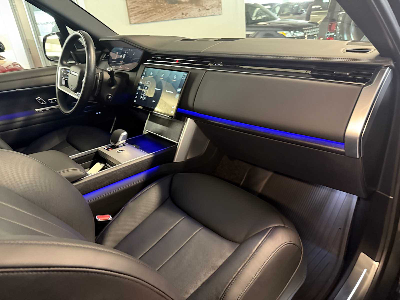 Image 10 of 2025 Land Rover Range P530 Autobiography SUV