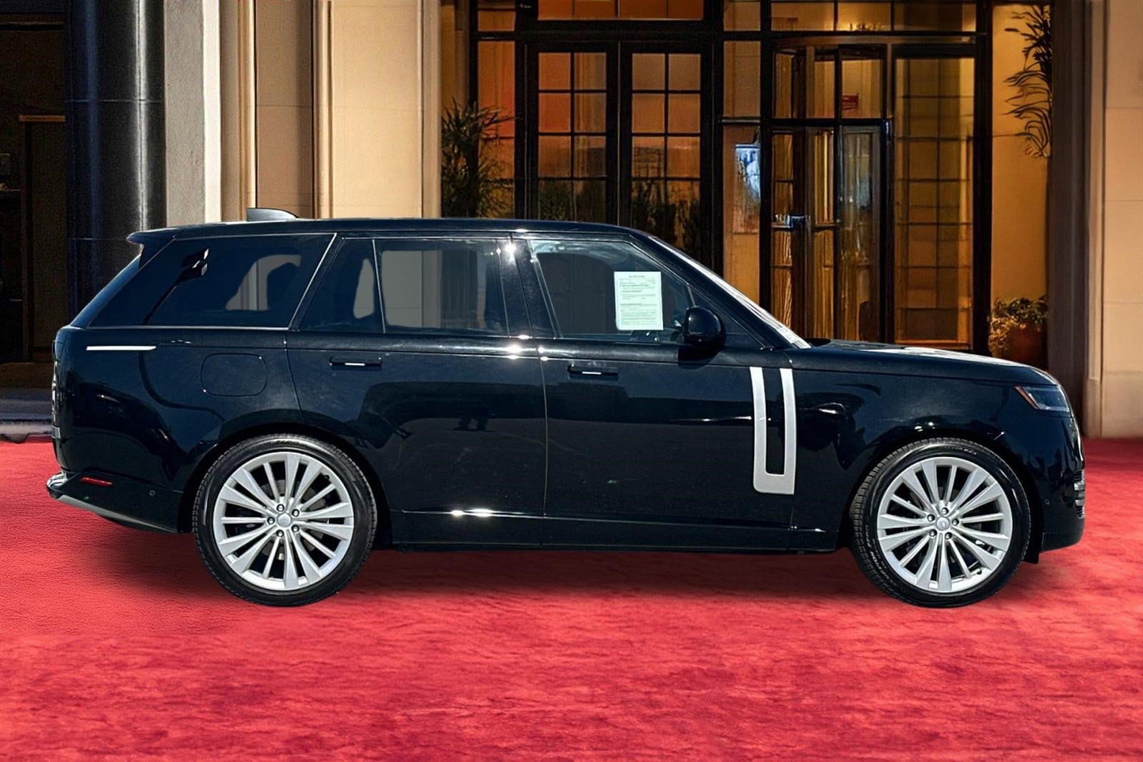 2023 Land Rover Range Rover First Edition photo 3
