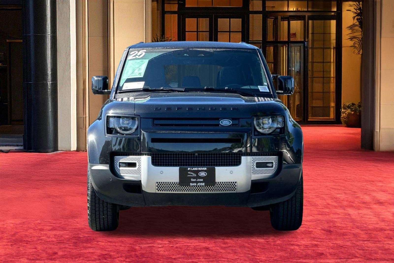 2025 Land Rover Defender 110 S photo 5