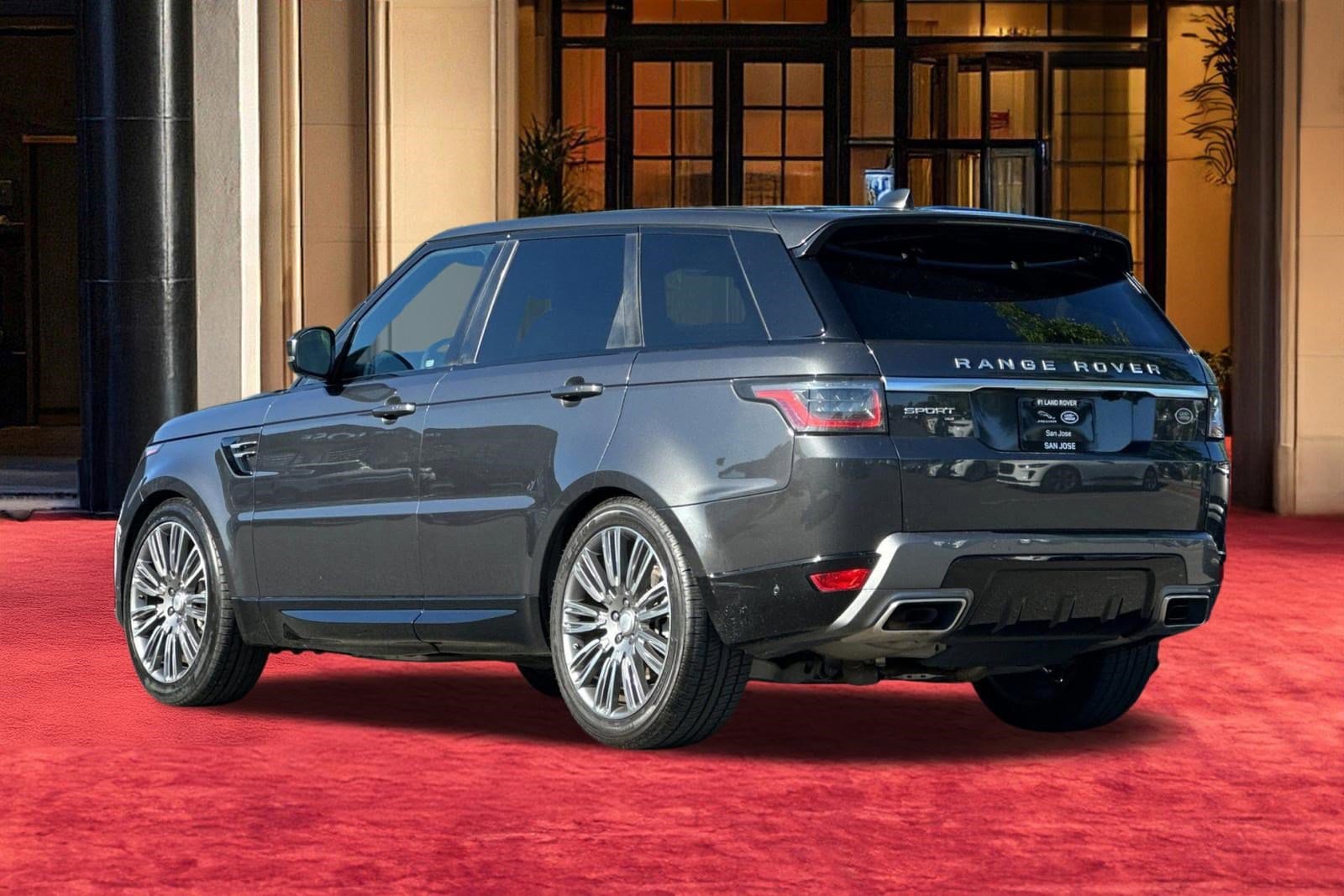 2020 Land Rover Range Rover Sport HSE photo 2