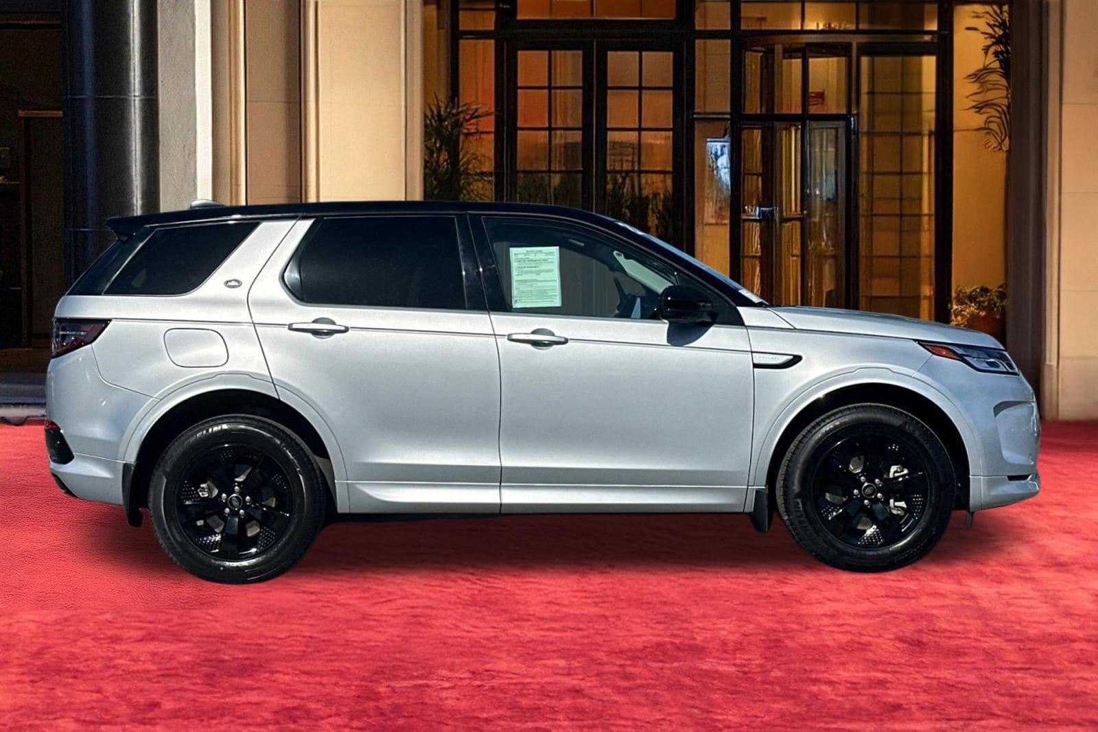 2022 Land Rover Discovery Sport S R-Dynamic photo 3