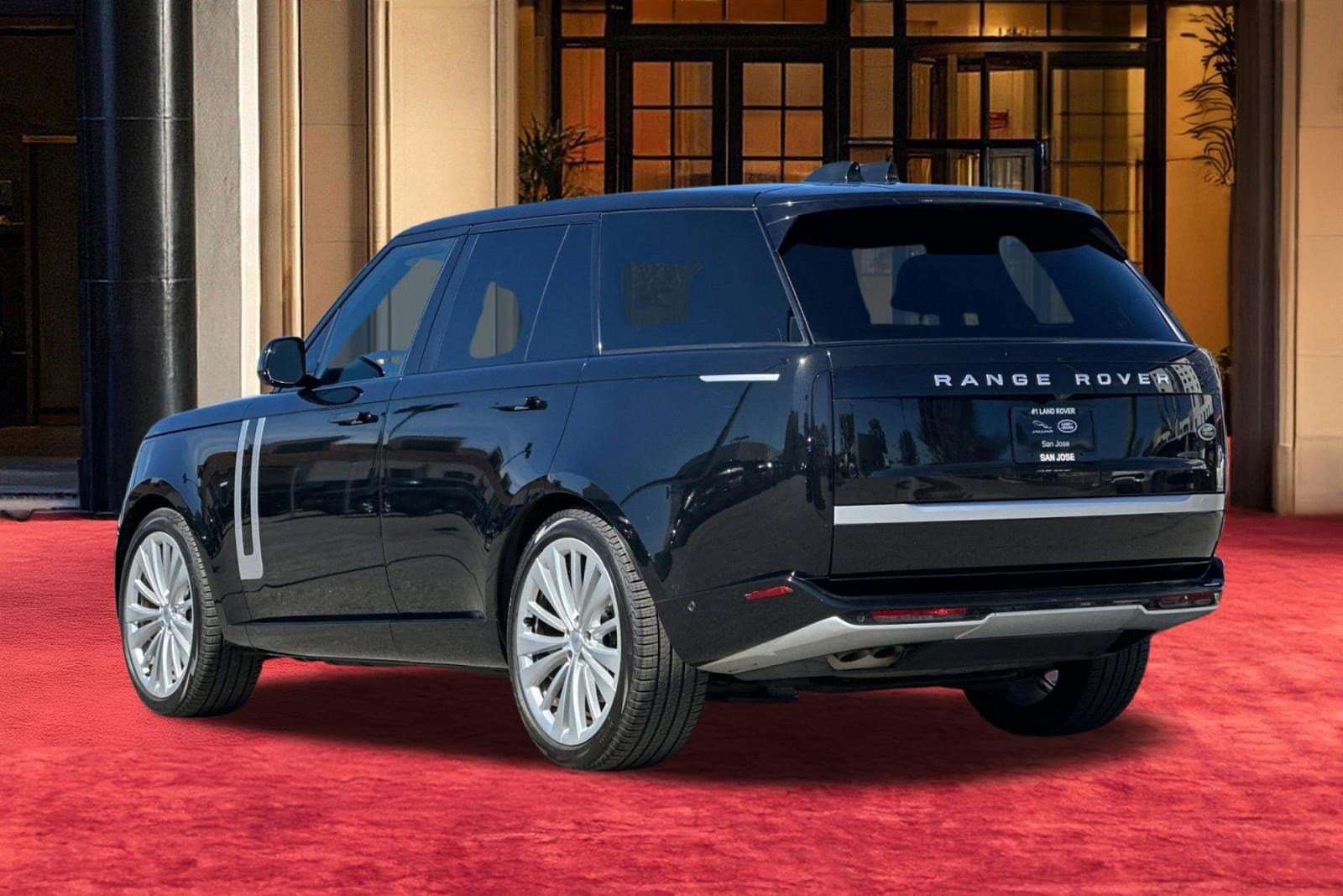 2023 Land Rover Range Rover First Edition photo 2