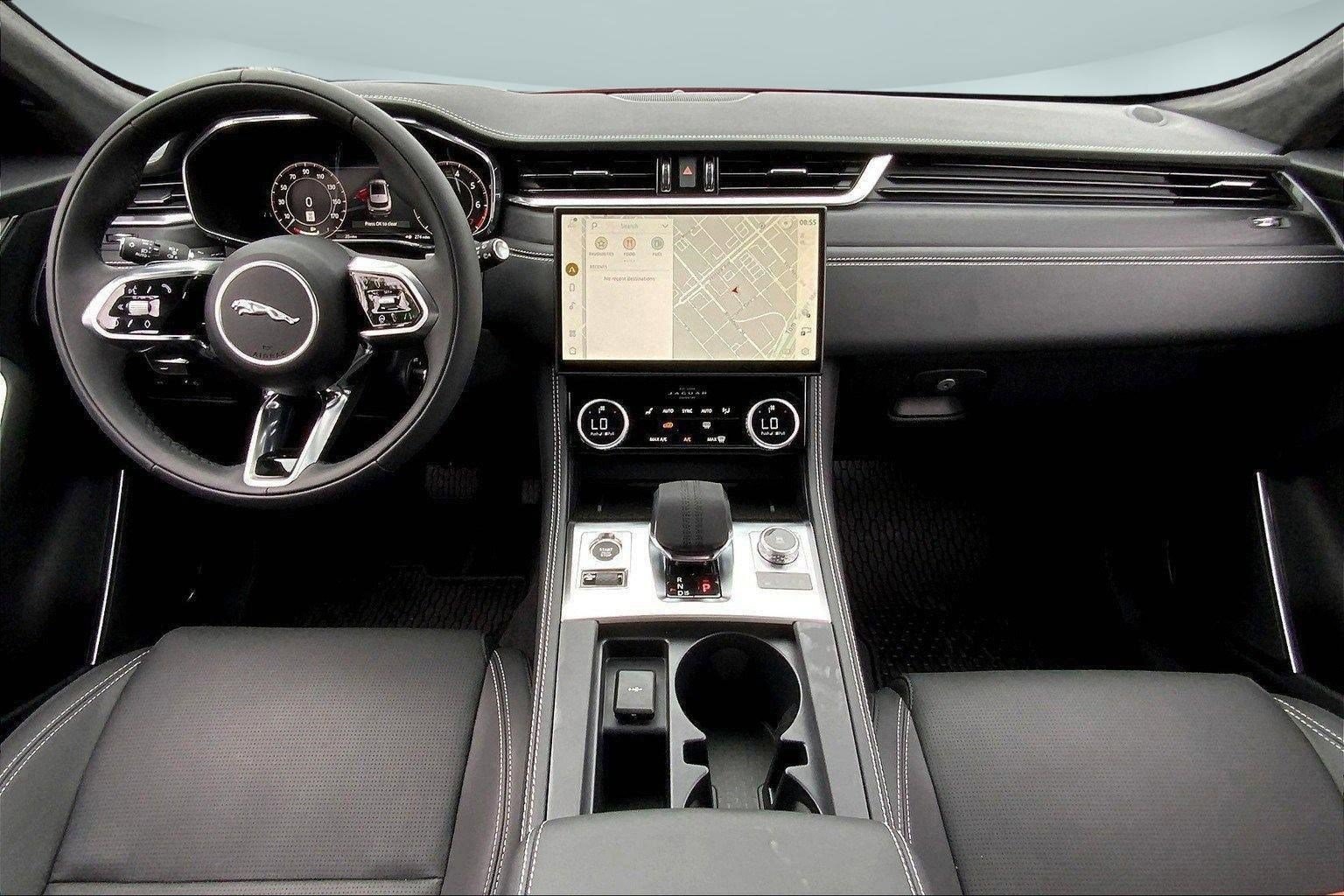 2026 Jaguar F-Pace R-Dynamic S - Photo 5