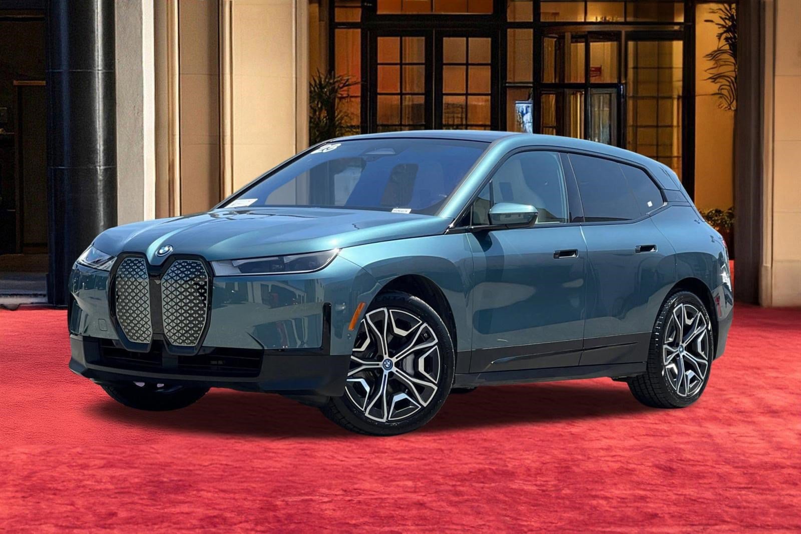 2023 BMW iX xDrive50's photo
