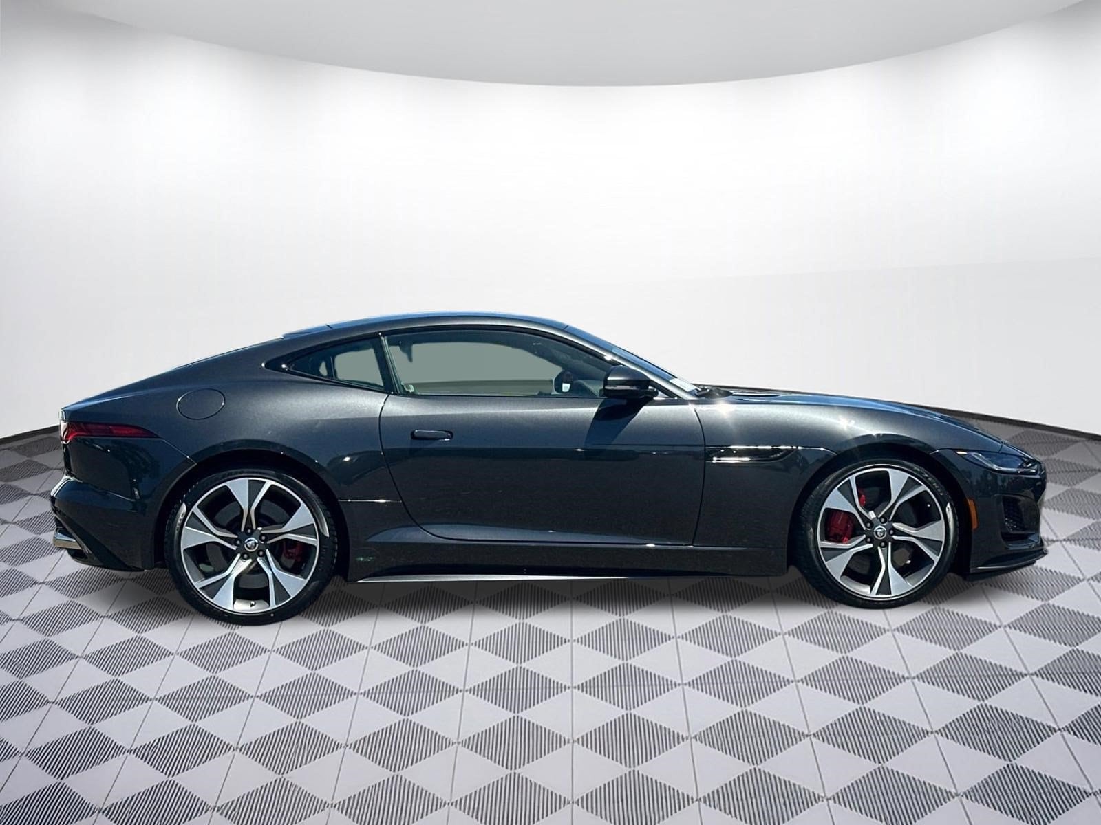 F-TYPE R-Dynamic Coupe